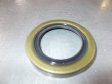 Load image into Gallery viewer, 100412 New Holland Baler Seal