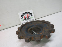 Load image into Gallery viewer, 517098R1 IH 101 SIDE DRESSER MAIN CHAIN DRIVE SPROCKET FARMALL TRACTOR SA - 140